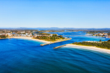 D Forster beach delta sea to lake