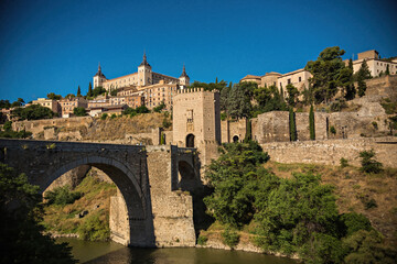 Fototapeta na wymiar Alcázar de Toledo distant view, Spain
