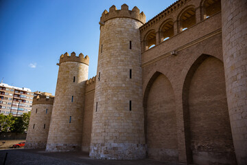 Fototapeta premium Aljafería Palace exterior view in Zaragoza, Spain