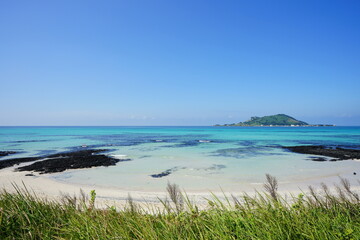 fascinating seascape with people