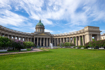 Obraz premium At the Kazan Cathedral on a sunny June day. St. Petersburg, Russia