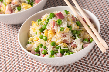 Riso alla cantonese, cibo tipico cinese