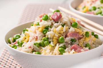 Riso alla cantonese, cibo tipico cinese