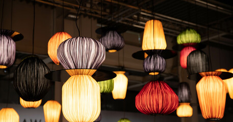 lampadari e luci colorate