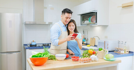 cooking recipe on mobile phone