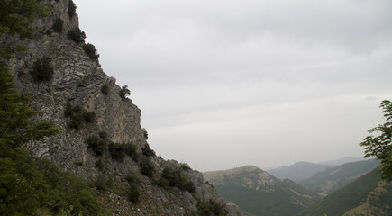 Vista lungo il sentiero da Fonte Avellana 