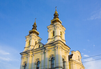 Fototapeta na wymiar Transfiguration Cathedral in Vinnitsa, Ukraine 