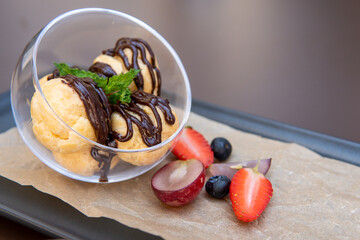 eclers with fresh fruit