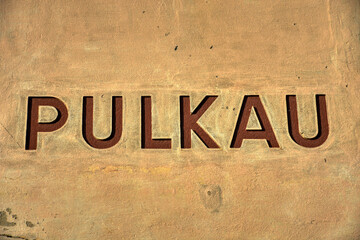 Pulkau, Bahnhof, Bahnhofsgebäude, Eisenbahn, aufgelassen, stillgelegt, eingestellt,...