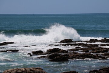 Strong waves and rocks