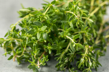 Raw Green Organic Thyme Herb