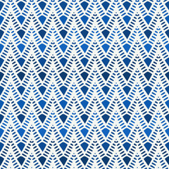 Fototapeta premium Ethnic seamless pattern. Freehand horizontal zigzag chevron stripes print. Boho chic, indigenous, tribal background