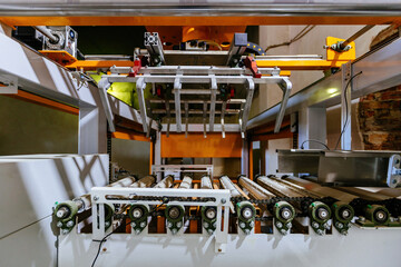 Lifting jaw grip of bag stacking machine