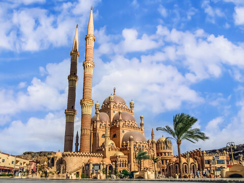 Sharm El Sheikh, Egypt - January 19, 2020: View from the square in the Old Market to the Al Sahaba Mosque in Sharm El Sheikh. Beautiful modern muslim temple in egyptian tourist town