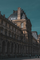 Fototapeta na wymiar Louvre, paris, pyramide