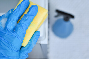 hand in glove with sponge