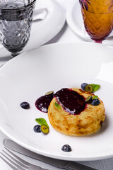 Cheesecakes with jam