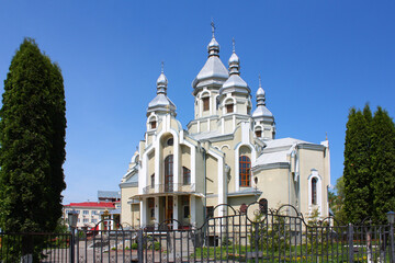 Fototapeta na wymiar Church of the Assumption of the Holy Mother of Jesus in Drogobych, Ukraine 