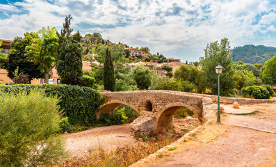 Fototapeta na wymiar Roman Bridge At Pollensa Mallorca