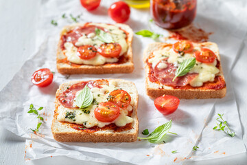 Delicious and hot toasts for lunch as a quick appetizer.