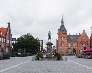 Obraz premium Equestrian statue of Christian IX in Main plaza of Esbjerg, a coastal city in Jutland, Denmark. 