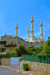 church of the holy cross