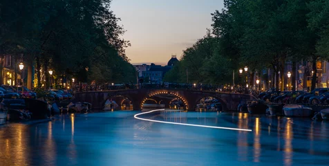  view of the canals at blue hour © Alexandra