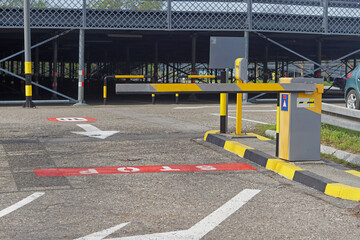Parking barrier exit ramp