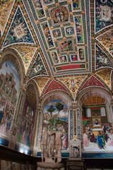 Fototapeta na wymiar Interior of the Duomo di Siena, Tuscany, Italy