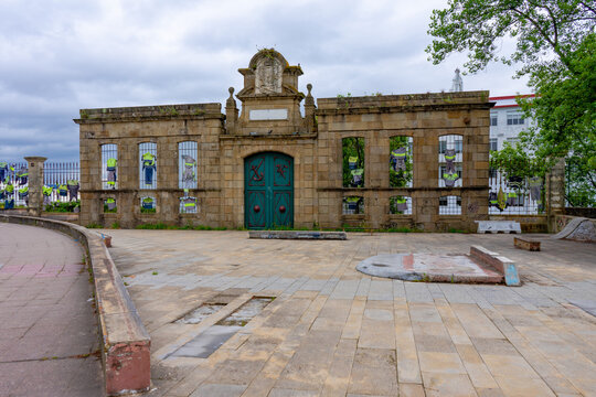 Ferrol - Old shipyards gate