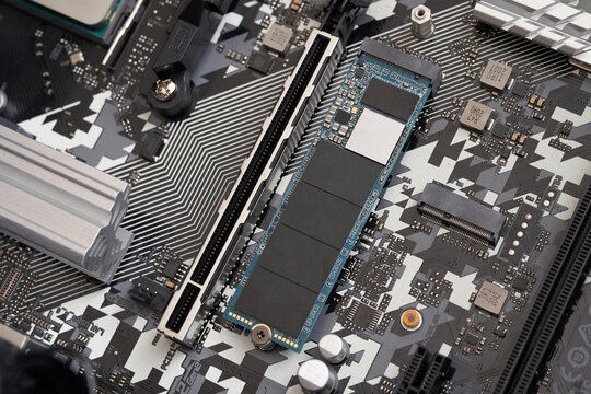 パソコンのM.2規格のSSD