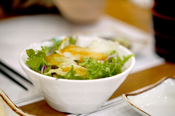 일본식, 일본요리, 초밥, 회초밥, 회전초밥, 생선회, 새우초밥, 새우요리, 연어초밥, 연어요리, 스시, 먹을것, 식사, 요리,  점심, 맛있는, 건강한, 