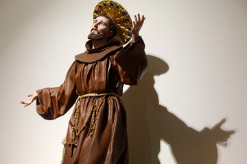 Sculpture in Ruffano church : Saint Francis