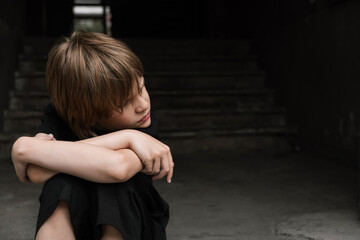 child in the street, Child abuse, 