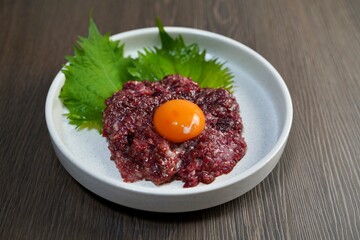 馬肉ユッケ