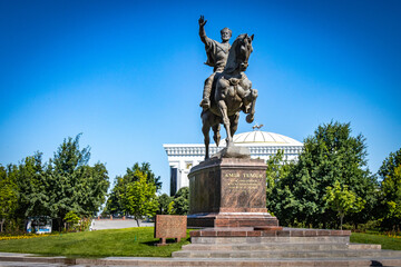 Obraz premium Amir Timur Square, statue, tashkent, uzbekistan, central asia