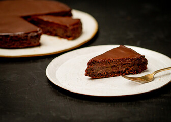 Flourless chocolate cake