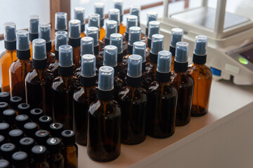 スプレーボトル　精油ボトル　遮光瓶　計量器