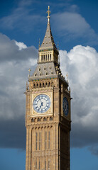 Fototapeta na wymiar The evening sun shines on the Clock tower of the housers of parliament, commonly known as Big Ben