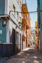 Fototapeta na wymiar Narrow street in the spanish old town