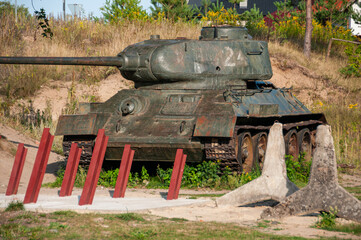 Fototapeta na wymiar old soviet tank T34-85