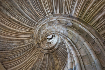 freistehende Wendeltreppe im Schloss Hartenfels, Wendelstein, Torgau, Sachsen, Deutschland