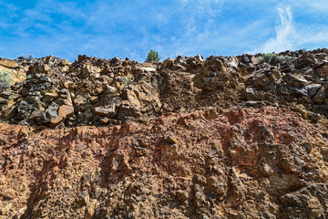 Rocky cliffs along Highway 26 east of Dayville, Oregon, USA