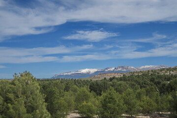 Sierra d'Andalousie. Espagne. Sommets enneigés.
