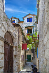 Fototapeta na wymiar Street in Trogir, Croatia