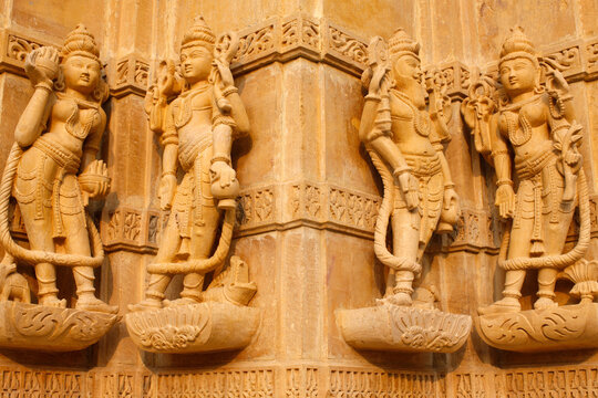 Pashtunath jain temple sculptures
