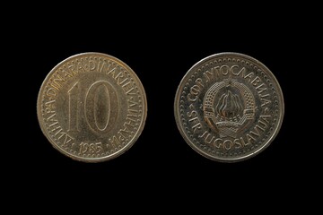 Old Socialist Federative republic of Yugoslavia dinar coin obverse and reverse on isolated black - obrazy, fototapety, plakaty
