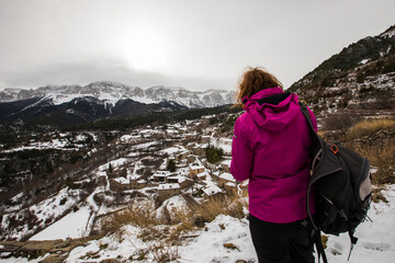 Obraz premium Young hiker girl enjoying in Querforadat, Cerdanya, Pyrenees, Spain