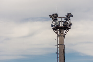 Round stadium lights tower
