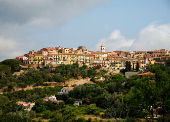 Fototapeta na wymiar Panorama di Capoliveri, situato nella meravigliosa Isola d'Elba.